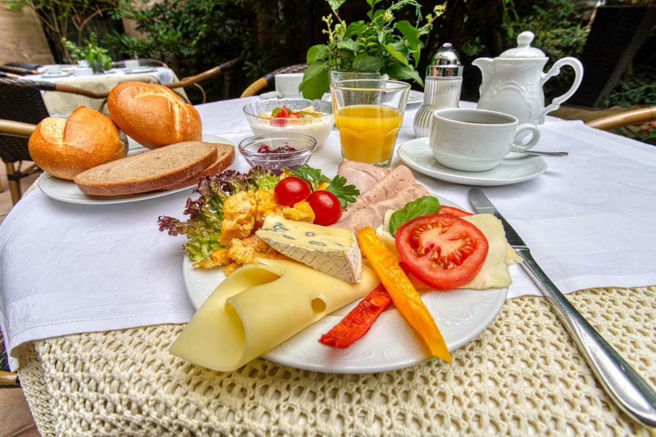 Ff&E Hotel Bavaria Fürth Eksteriør bilde