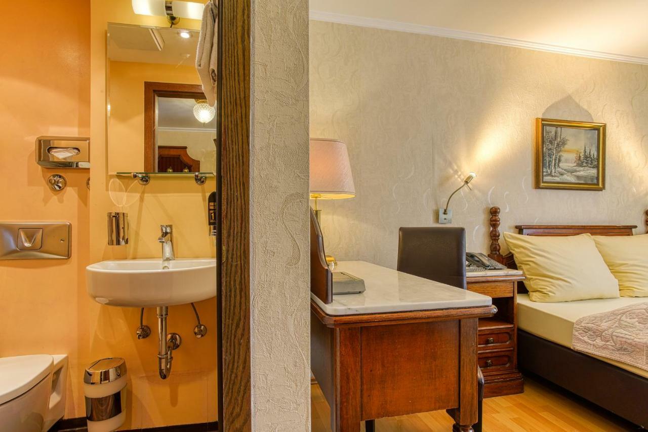 Ff&E Hotel Bavaria Fürth Eksteriør bilde