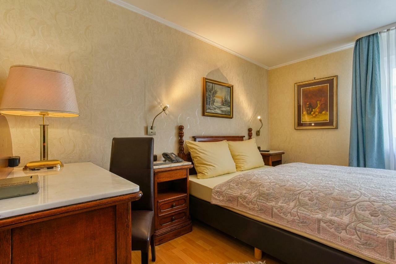 Ff&E Hotel Bavaria Fürth Eksteriør bilde