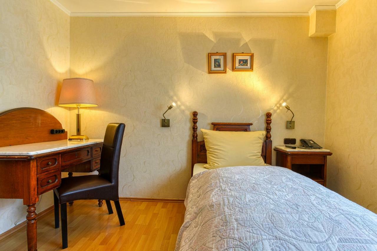 Ff&E Hotel Bavaria Fürth Eksteriør bilde